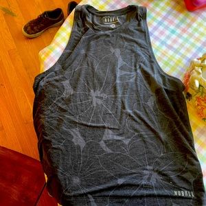 Womens NOBULL Medium tank top GUC